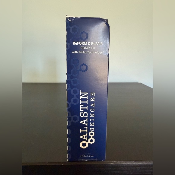 Alastin Skincare ReForm & RePair Complex with TriHex Technology- NEW